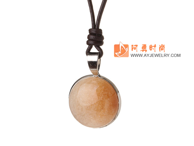 最新项链款式揭秘，小巷深处的珠宝秘境探索