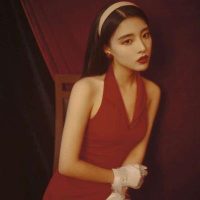时代风貌下的女性形象变迁，最新女头像集萃